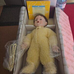 BRAND NEW Collectible "Mommy I'm Sleepy" Ashton Drake Doll Porcelain Doll